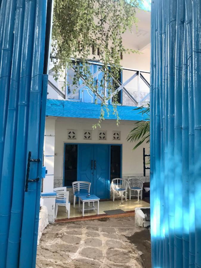The House Hostel Gili Trawangan Exterior photo