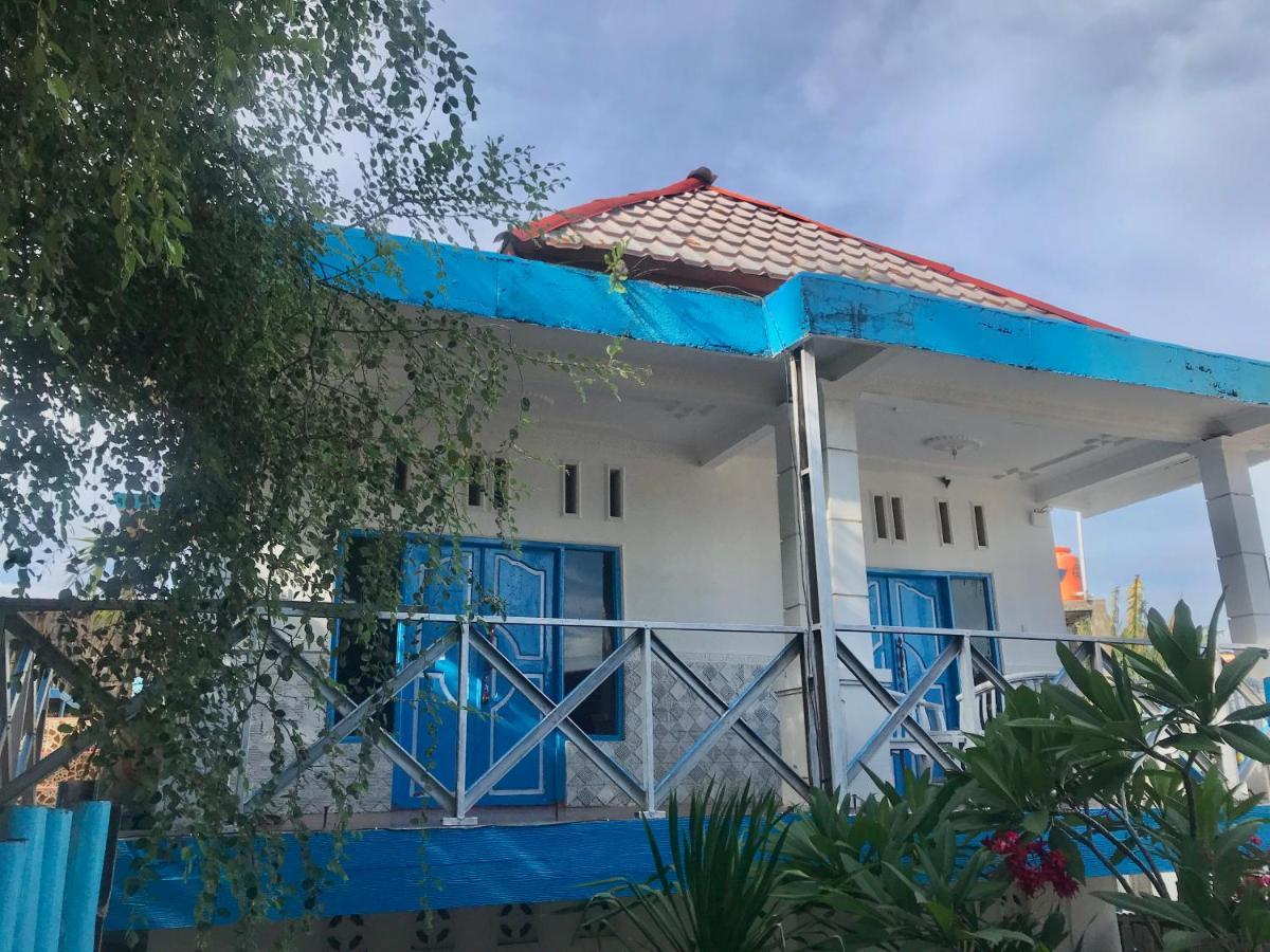 The House Hostel Gili Trawangan Exterior photo