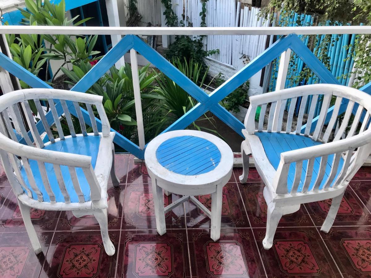 The House Hostel Gili Trawangan Exterior photo