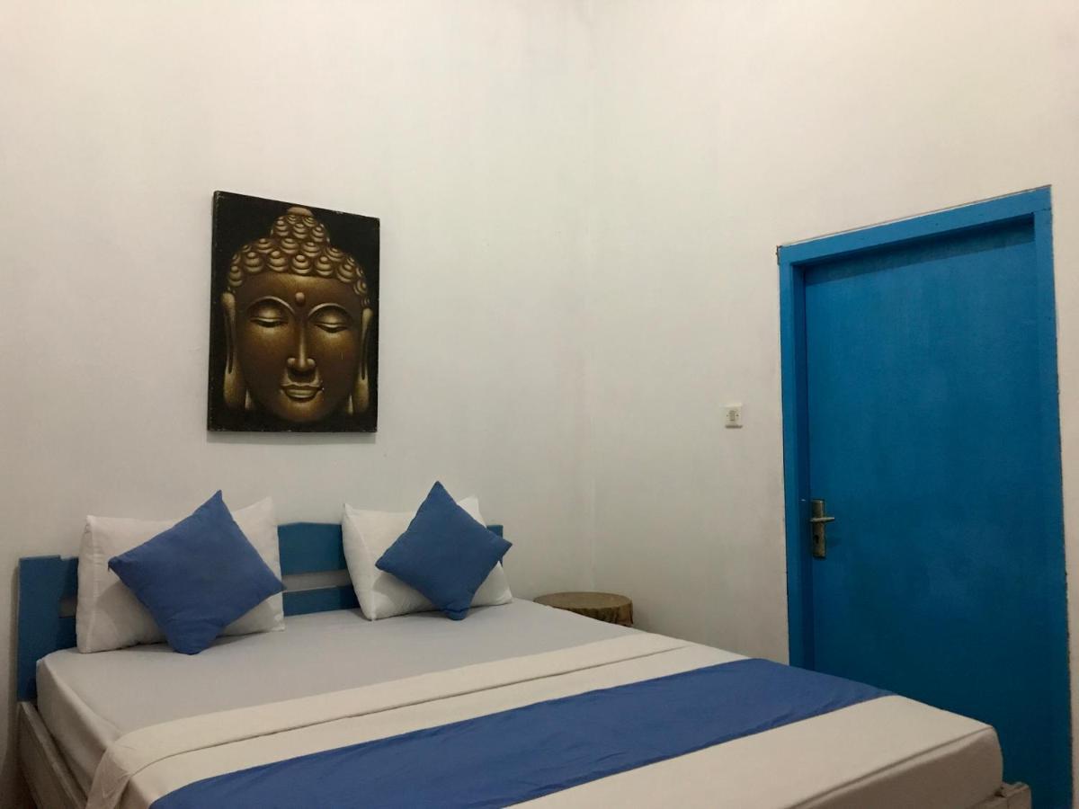 The House Hostel Gili Trawangan Exterior photo