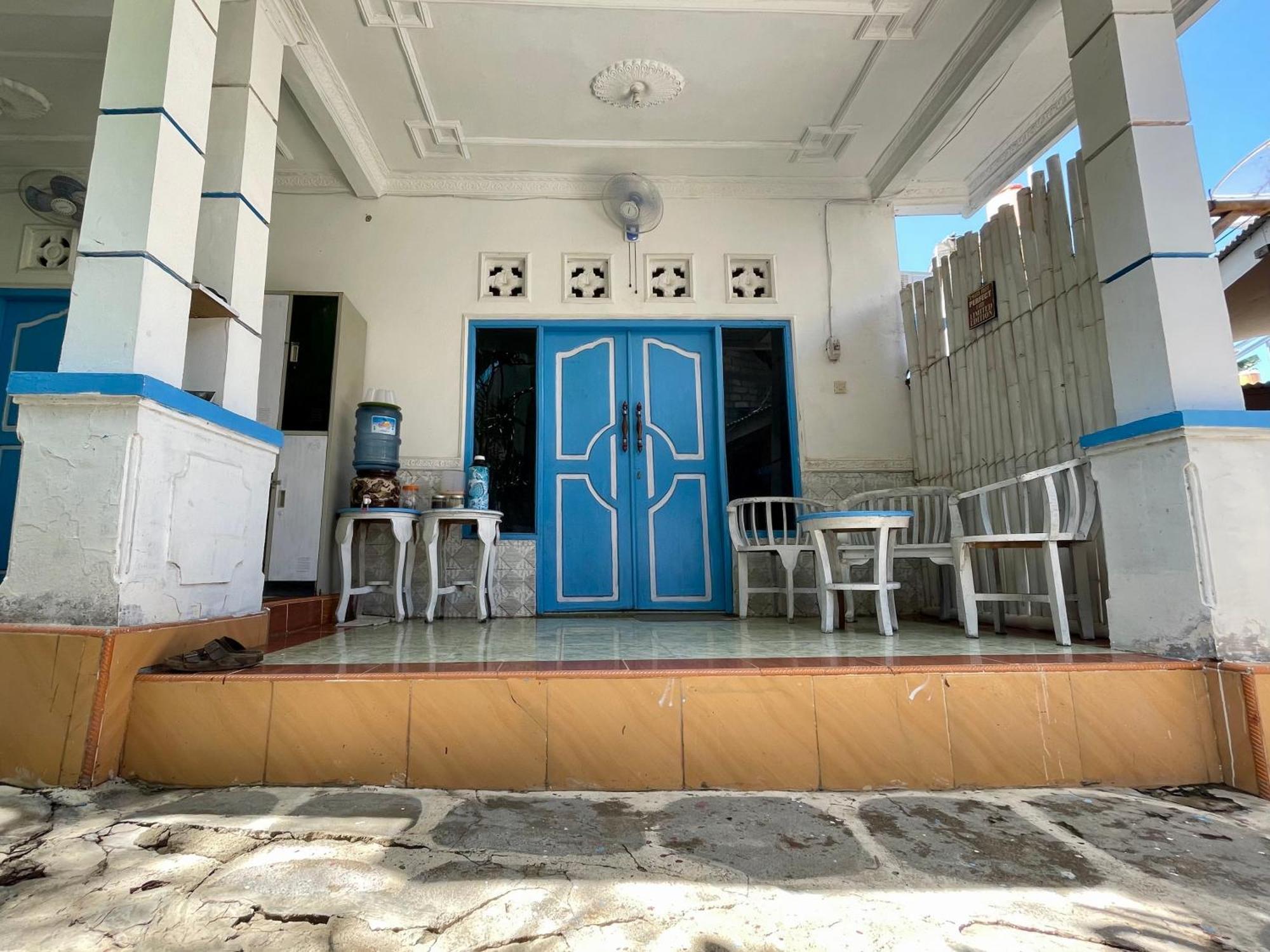 The House Hostel Gili Trawangan Exterior photo