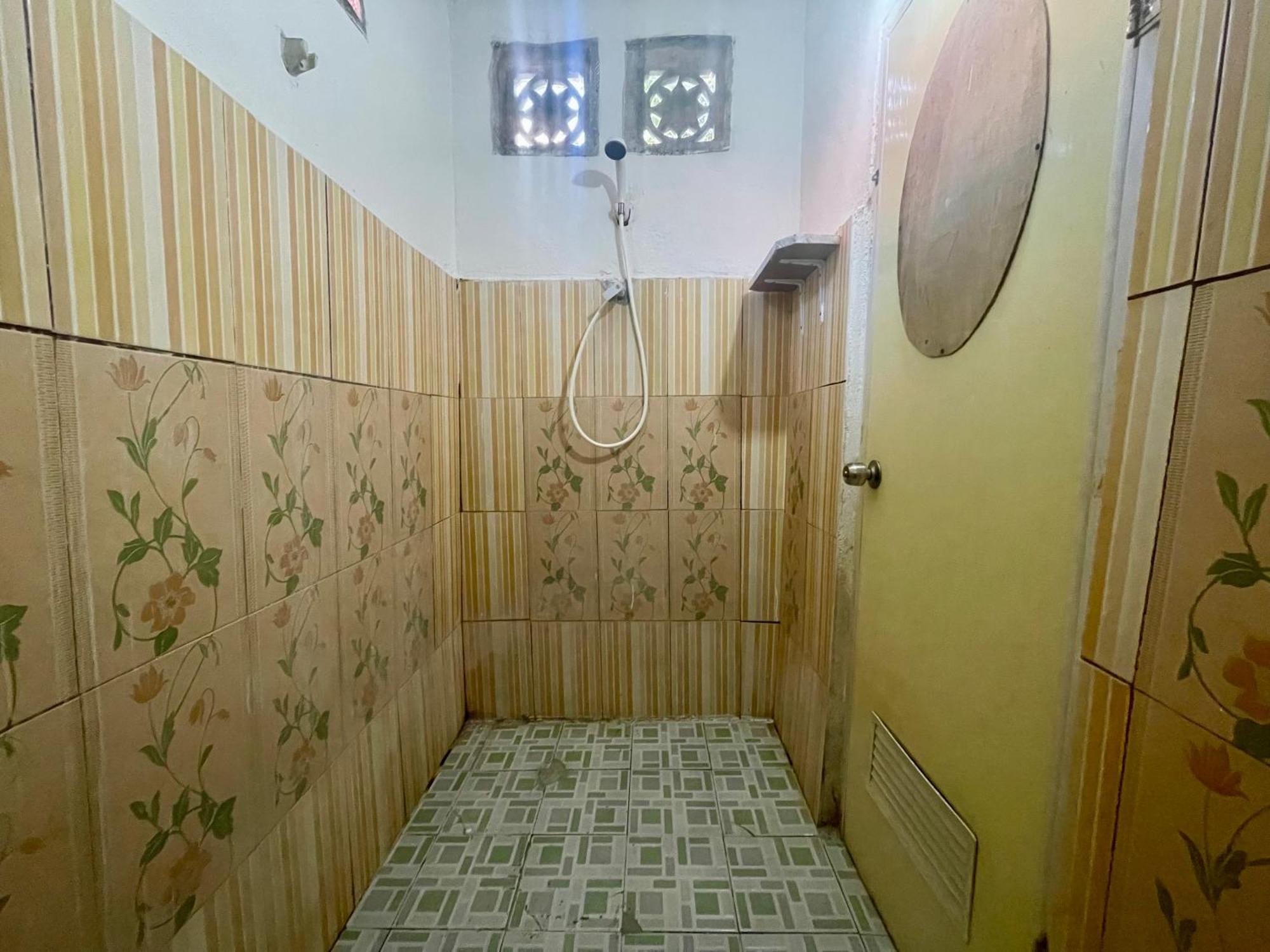 The House Hostel Gili Trawangan Exterior photo