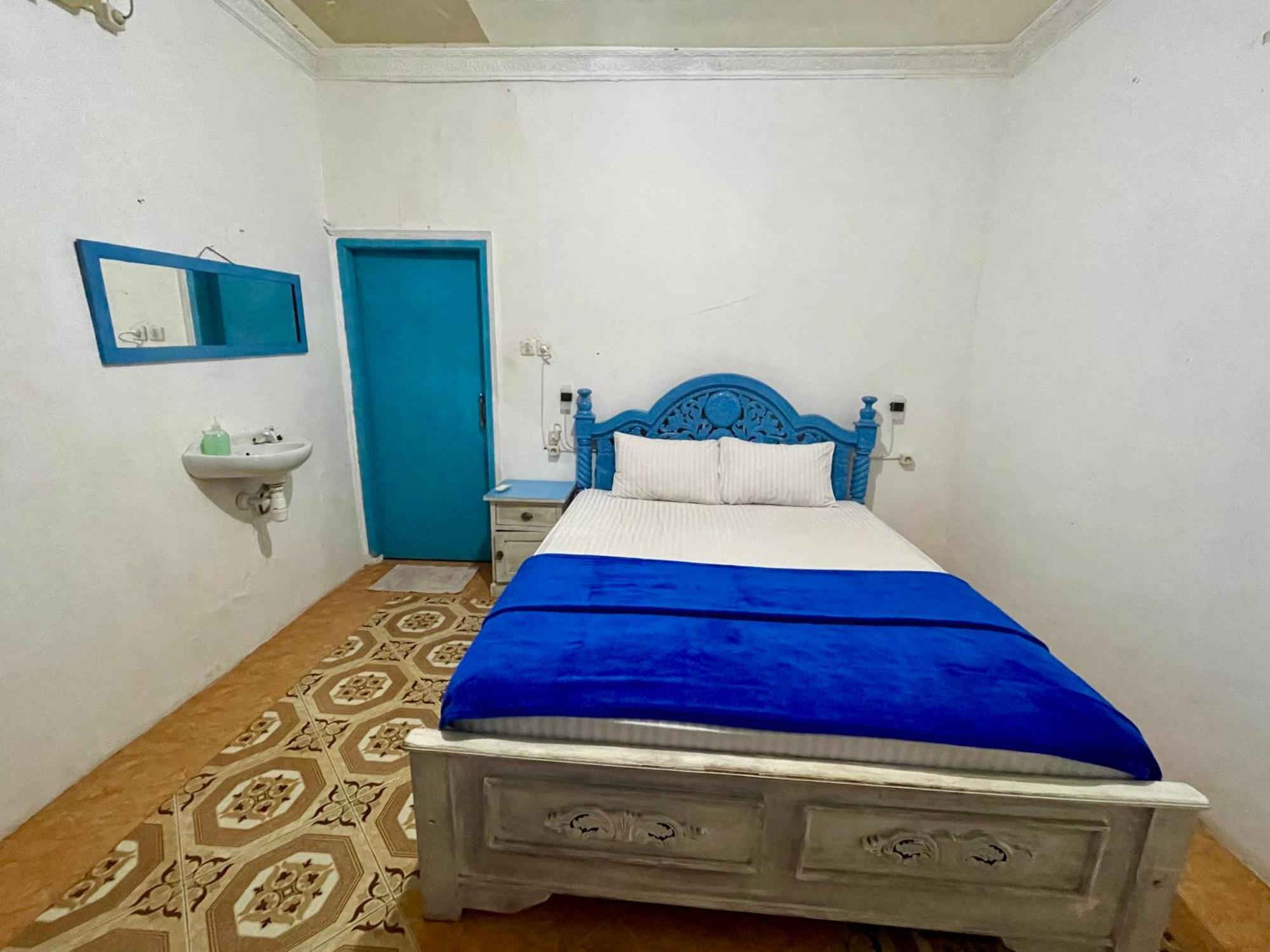 The House Hostel Gili Trawangan Exterior photo